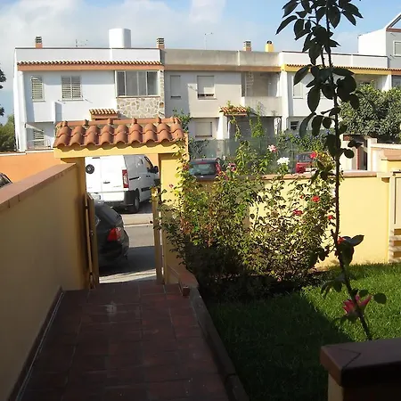 ゲストハウス Domomea クアルトゥ・サンテーレナ